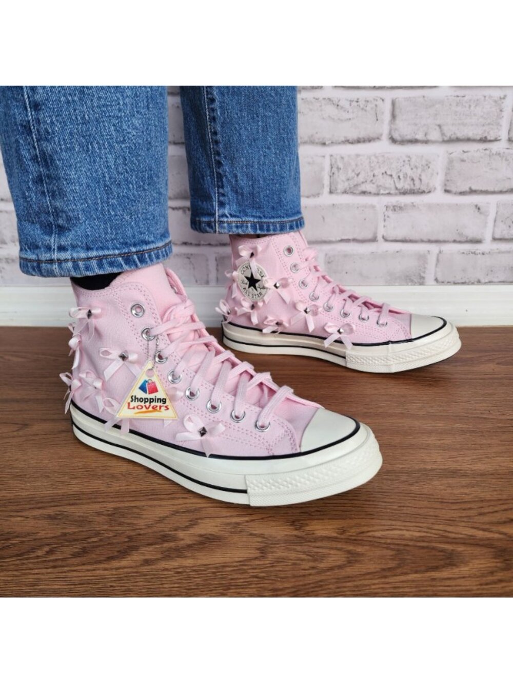 ⭐Converse Chuck 70 Hi Bow Studded Size 9.5 Women's Shoes Sneakers Pink A14444C⭐ - Picture 3 of 10
